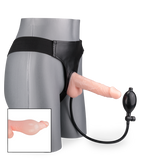 Aufblasbarer Strap-On-Dildo mit Pumpe