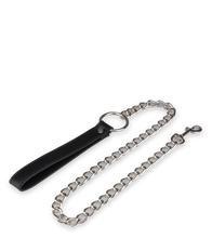 Laden Sie das Bild in den Galerie-Viewer, BDSM-Penisleine aus Leder