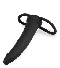 Laden Sie das Bild in den Galerie-Viewer, Doppeldildo mit Penis- und Hodenring