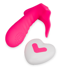 Laden Sie das Bild in den Galerie-Viewer, Ferngesteuerter Vibro-Slip mit genopptem Innendildo