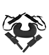 Laden Sie das Bild in den Galerie-Viewer, Fuß- und Handfesseln mit Nackenrolle