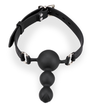 Laden Sie das Bild in den Galerie-Viewer, Gagball aus Silikon mit Plug 6 cm