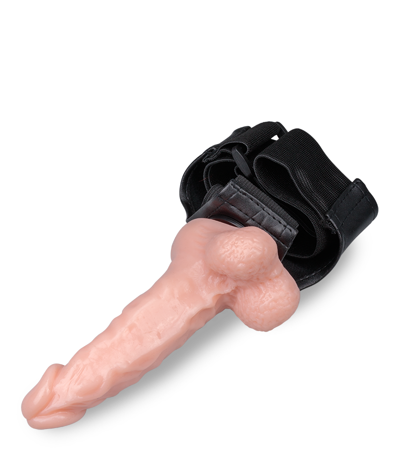 Hautfarbener Umschnalldildo mit O-Ring-Gurt