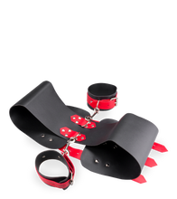 Laden Sie das Bild in den Galerie-Viewer, Hüfte-Handgelenk-Fessel aus Kunstleder