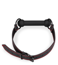 Laden Sie das Bild in den Galerie-Viewer, Knebel mit Beißstange aus Silikon und Kunstleder