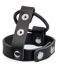 Laden Sie das Bild in den Galerie-Viewer, Leder-Penisring mit Druckknopf