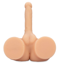 Laden Sie das Bild in den Galerie-Viewer, Männliche Silikonpuppe mit großem Dildo Theo