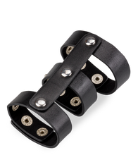 Laden Sie das Bild in den Galerie-Viewer, Peniskäfig aus Kunstleder