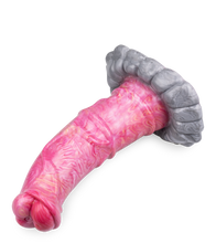 Laden Sie das Bild in den Galerie-Viewer, Pferdedildo mit Saugnapf Paso Fino