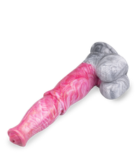 Laden Sie das Bild in den Galerie-Viewer, Pferdedildo mit Saugnapf Pegasus