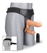 Laden Sie das Bild in den Galerie-Viewer, Strapon mit 2 Dildos und Vibration