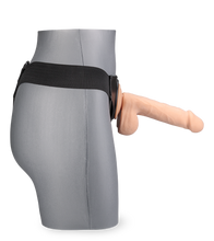 Laden Sie das Bild in den Galerie-Viewer, Strapon mit Saugnapf-Befestigung Victor 19,5 cm